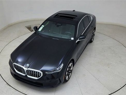 Used 2025 BMW 540i xDrive image 80