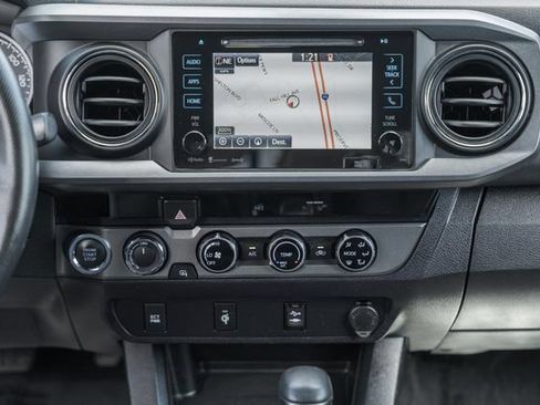 Used 2018 Toyota Tacoma TRD Off-Road w/ Four Season Floor Mat Package AWD/4WD image 23