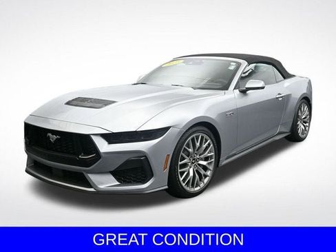 Used 2025 Ford Mustang GT Premium image 11