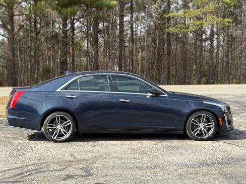 Used 2017 Cadillac CTS Vsport image 2