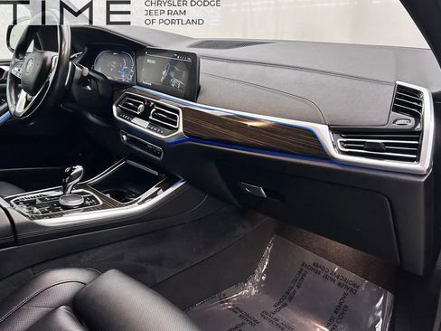 Used 2023 BMW X5 xDrive45e image 19