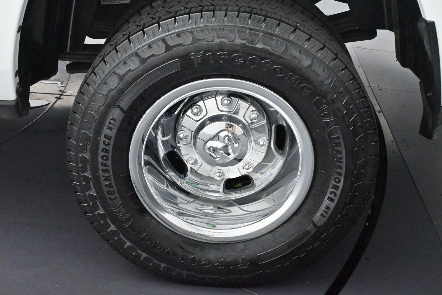 Used 2024 RAM 3500 Big Horn AWD/4WD image 32