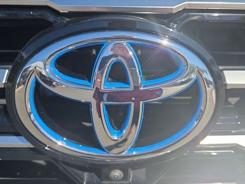 Used 2024 Toyota Tundra Capstone AWD/4WD image 26