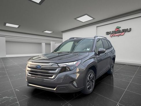 Certified 2025 Subaru Forester Premium AWD/4WD image 6