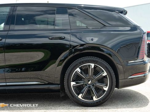 Used 2026 Cadillac Escalade IQ Sport 2 AWD/4WD image 12