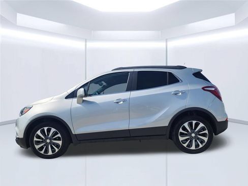 Used 2021 Buick Encore Preferred FWD image 27