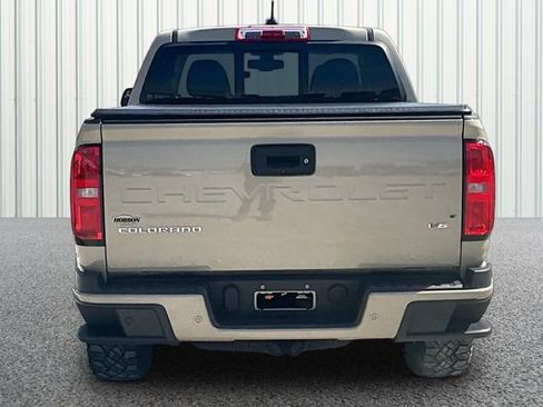 Used 2022 Chevrolet Colorado Z71 AWD/4WD image 4
