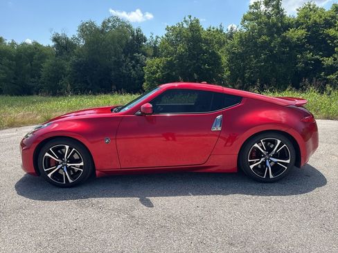 Used 2020 Nissan 370Z Touring Sport RWD image 6