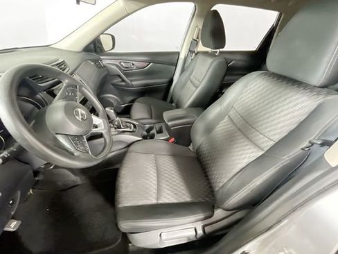 Used 2018 Nissan Rogue S FWD image 20