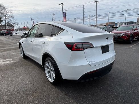 Used 2020 Tesla Model Y Long Range image 5