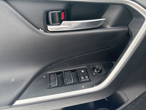 Used 2021 Toyota RAV4 XSE image 18