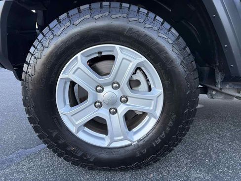 Used 2022 Jeep Wrangler Unlimited Sport AWD/4WD image 58