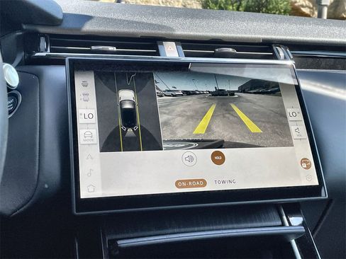 Used 2025 Land Rover Range Rover Velar Dynamic HSE image 25