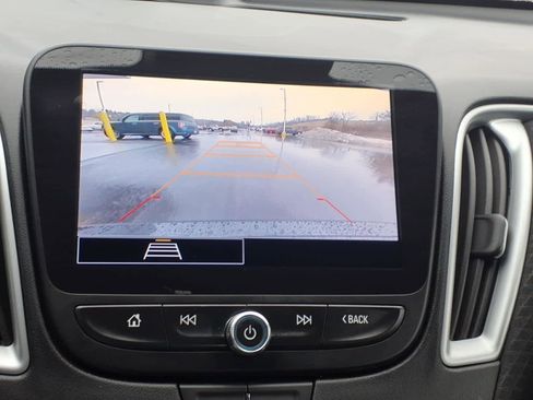 Used 2024 Chevrolet Malibu LT image 20