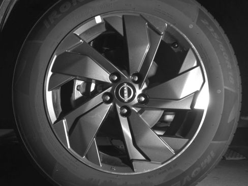 Used 2025 Nissan Rogue SV FWD image 15