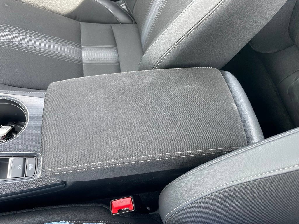 Used 2025 Honda Civic Sport image 36