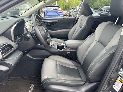 Used 2025 Subaru Outback Onyx Edition AWD/4WD image 22