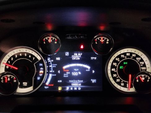 Used 2017 RAM 1500 Express AWD/4WD image 39