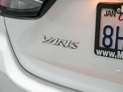 Used 2019 Toyota Yaris L FWD image 10