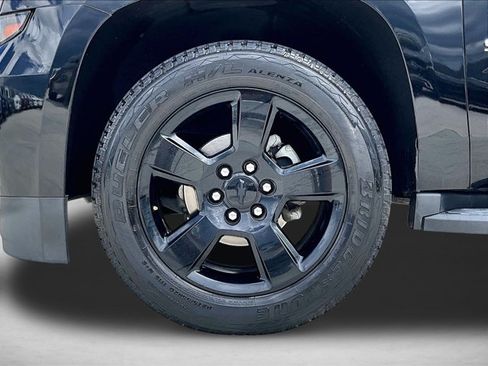Used 2017 Chevrolet Suburban LT w/ LT Midnight Edition RWD image 10
