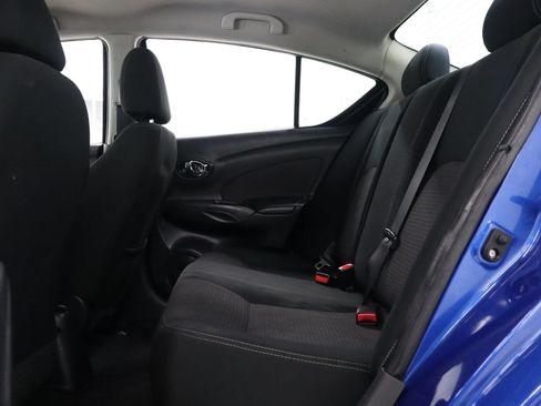 Used 2015 Nissan Versa SV FWD image 17