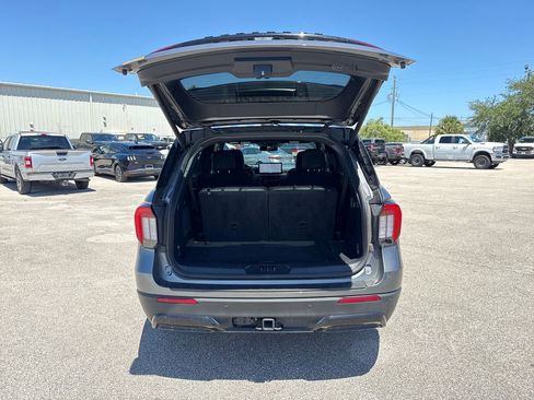 Certified 2025 Ford Explorer ST-Line w/ Premium Package RWD image 28