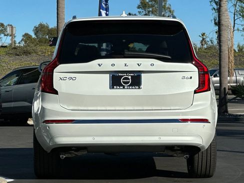 New 2026 Volvo XC90 B6 Plus w/ Protection Package Premier image 4