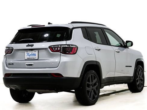 New 2026 Jeep Compass Latitude image 6