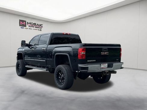 Used 2015 GMC Sierra 2500 SLT w/ Duramax Plus Package AWD/4WD image 7