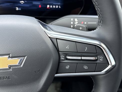New 2026 Chevrolet Equinox LT w/ Safety and Technology Package FWD image 21