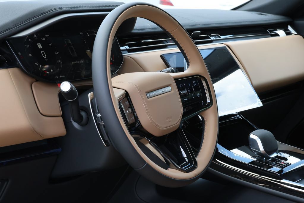 New 2026 Land Rover Range Rover Sport Dynamic SE AWD/4WD image 9