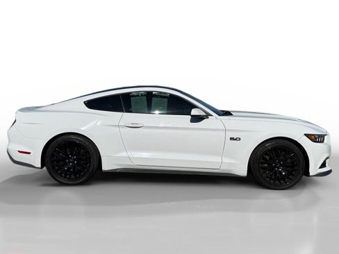 Used 2017 Ford Mustang GT Premium w/ GT Performance Package RWD image 6