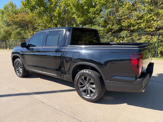 Used 2021 Honda Ridgeline Sport image 3