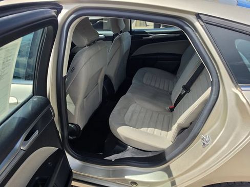 Used 2019 Ford Fusion S FWD image 15
