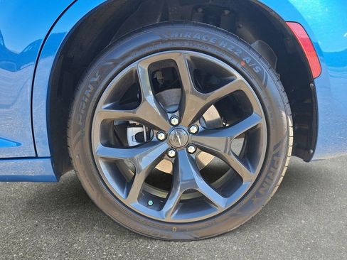 Certified 2023 Chrysler 300 Touring w/ Sport Appearance Package RWD image 31
