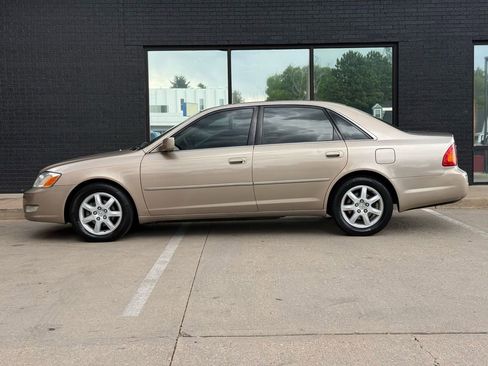 Used 2001 Toyota Avalon XL image 19