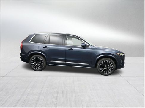 New 2026 Volvo XC90 T8 Ultra w/ Protection Package Premier AWD/4WD image 6