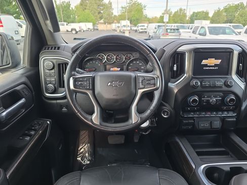 Used 2021 Chevrolet Silverado 1500 LT Trail Boss w/ Convenience Package II AWD/4WD image 12
