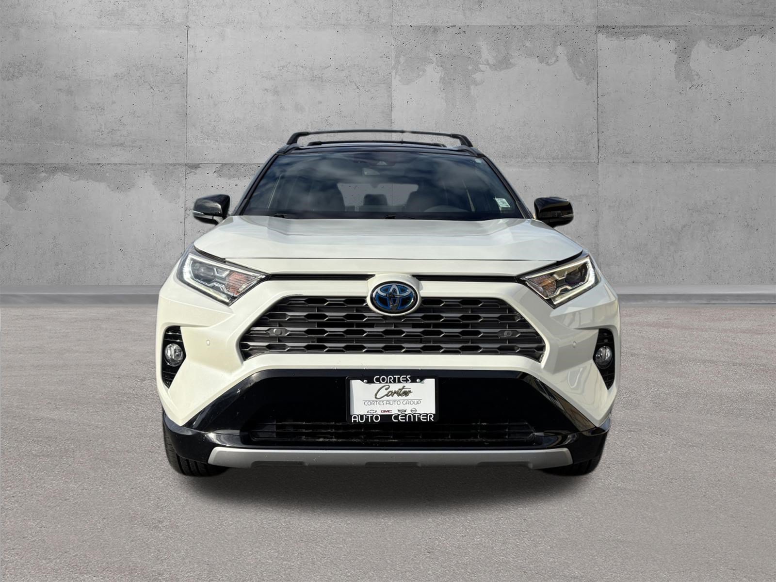 Used 2021 Toyota RAV4 XSE AWD/4WD image 2