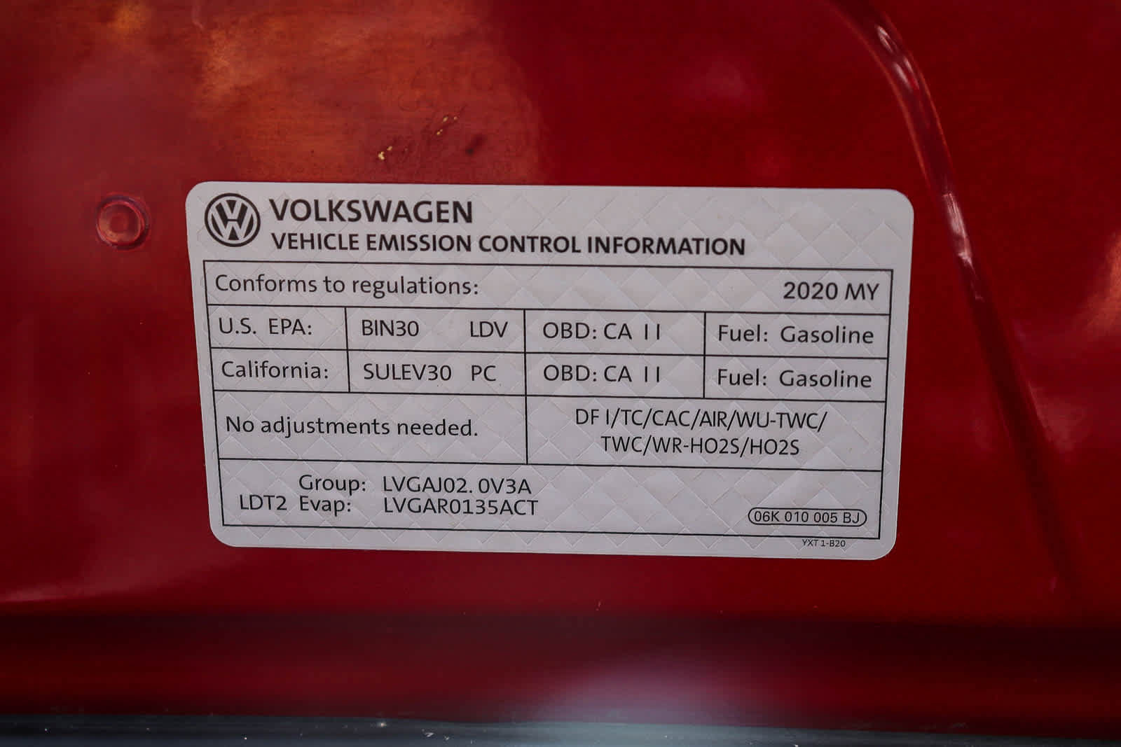 Used 2020 Volkswagen Tiguan SEL FWD image 26