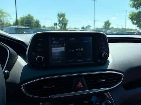 Used 2020 Hyundai Santa Fe SEL w/ Convenience Package FWD image 10