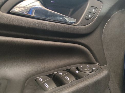 Used 2019 Chevrolet Equinox LT FWD image 27