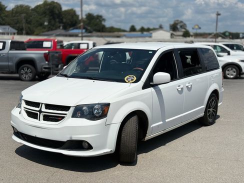 Used 2019 Dodge Grand Caravan GT FWD image 3