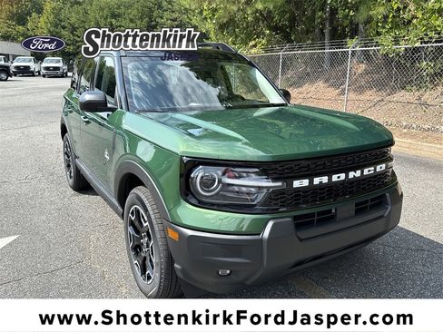 New 2025 Ford Bronco Sport Outer Banks image 1