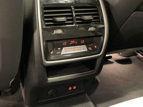 Used 2026 BMW X5 sDrive40i w/ M Sport Package RWD image 30