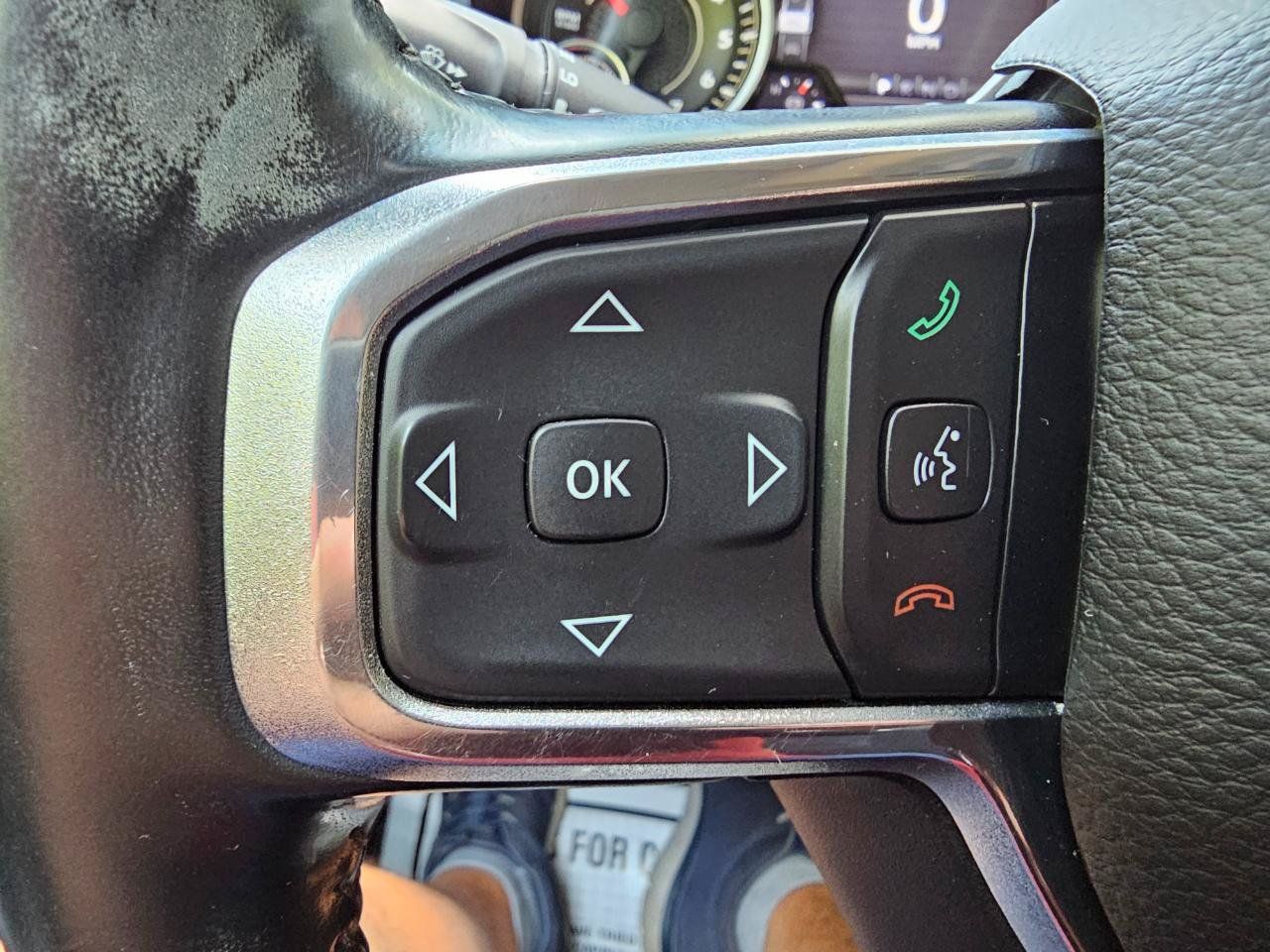 Used 2019 RAM 1500 Laramie AWD/4WD image 35
