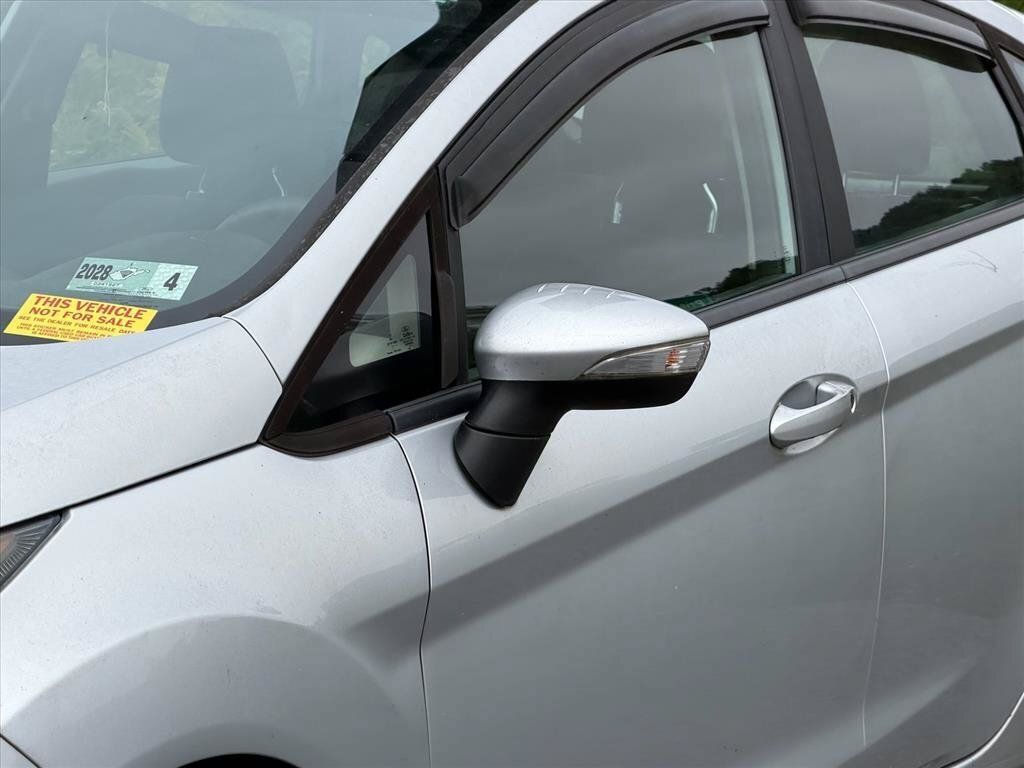 Used 2017 Ford Fiesta SE w/ Cold Weather Package FWD image 7
