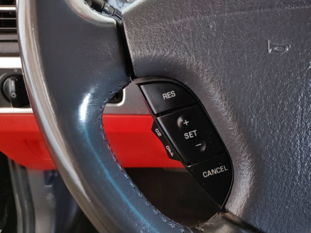 Used 2002 Ford Thunderbird RWD image 20
