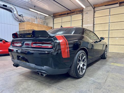 Used 2016 Dodge Challenger R/T Scat Pack w/ Leather Interior Group image 10