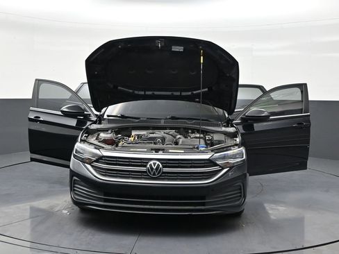 Used 2023 Volkswagen Jetta S image 33